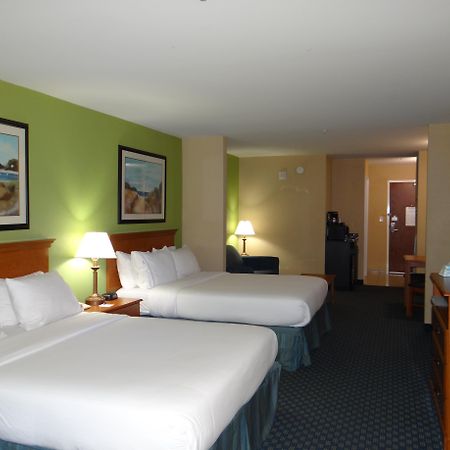 Holiday Inn Express Hotel & Suites Salisbury - Delmar By Ihg Экстерьер фото