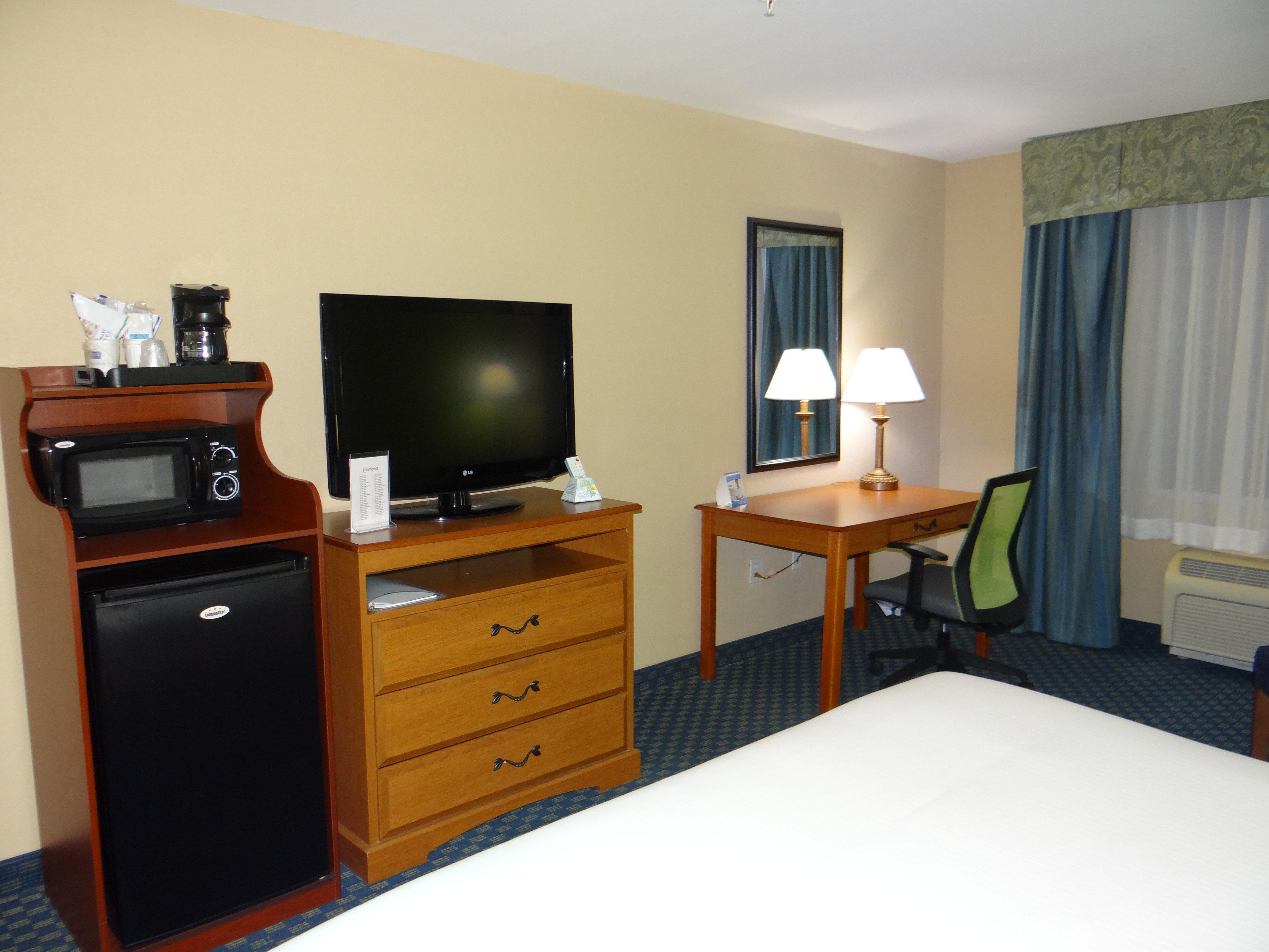 Holiday Inn Express Hotel & Suites Salisbury - Delmar By Ihg Экстерьер фото