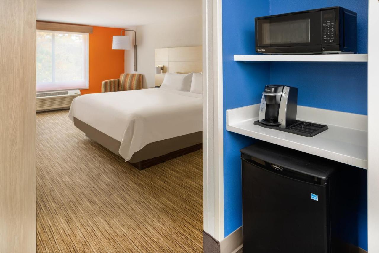 Holiday Inn Express Hotel & Suites Salisbury - Delmar By Ihg Экстерьер фото
