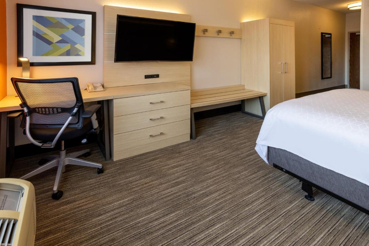 Holiday Inn Express Hotel & Suites Salisbury - Delmar By Ihg Экстерьер фото