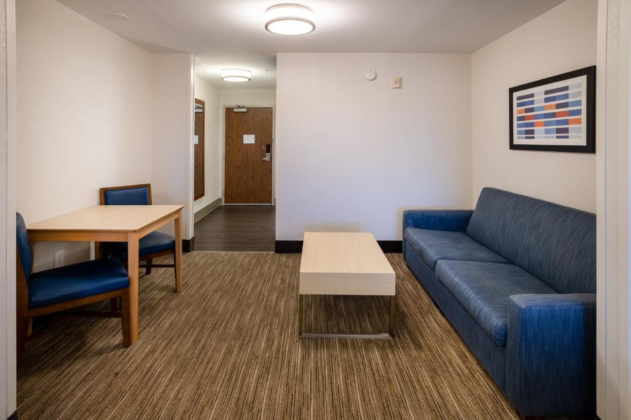 Holiday Inn Express Hotel & Suites Salisbury - Delmar By Ihg Экстерьер фото