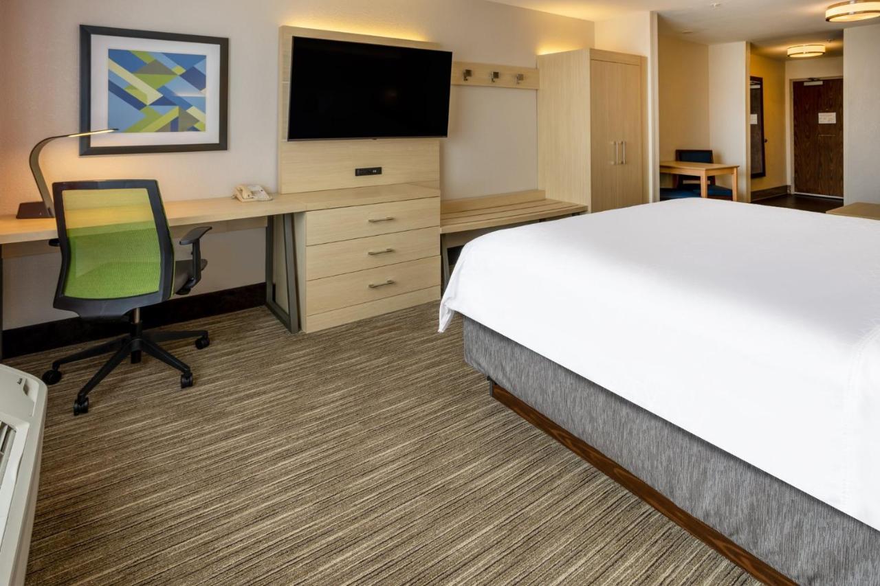 Holiday Inn Express Hotel & Suites Salisbury - Delmar By Ihg Экстерьер фото