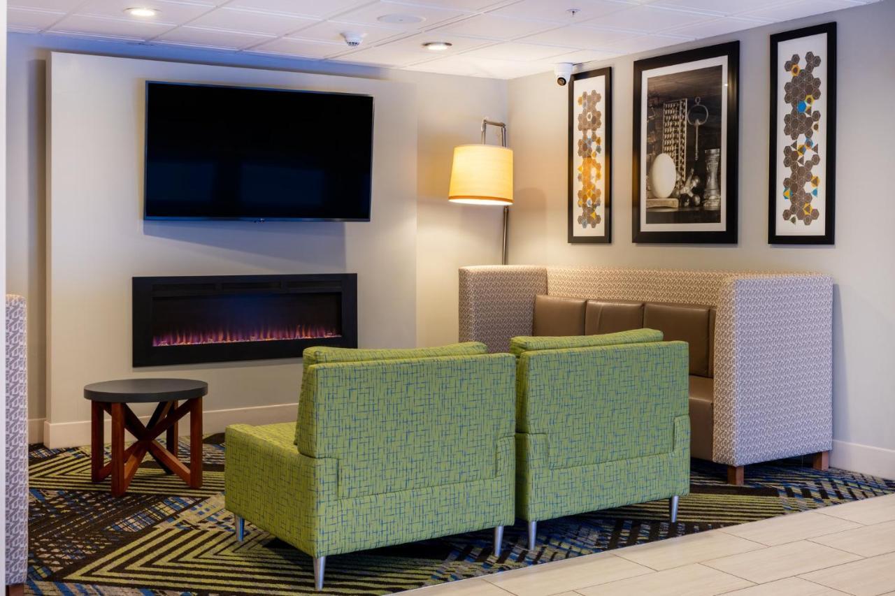 Holiday Inn Express Hotel & Suites Salisbury - Delmar By Ihg Экстерьер фото