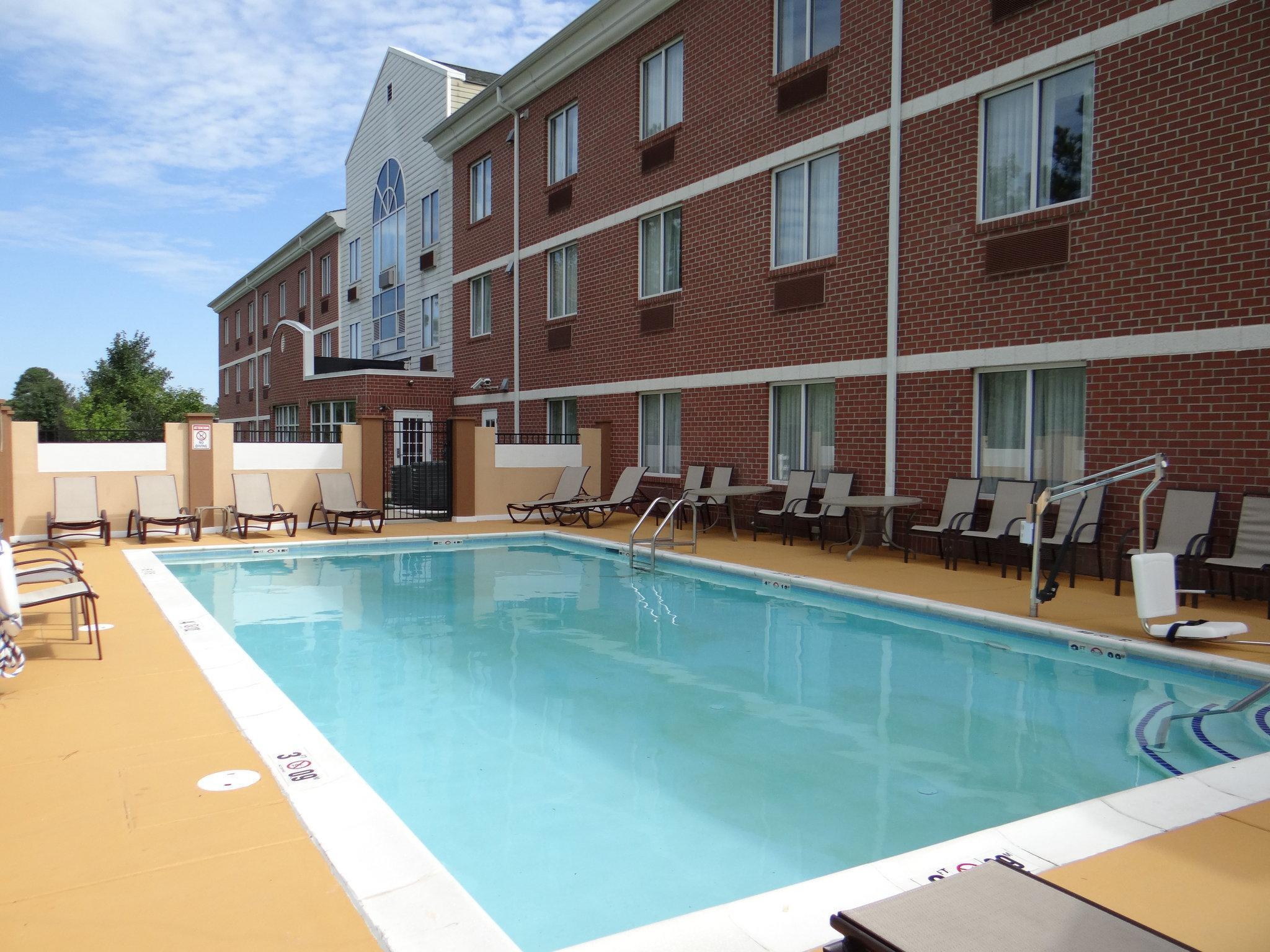 Holiday Inn Express Hotel & Suites Salisbury - Delmar By Ihg Экстерьер фото