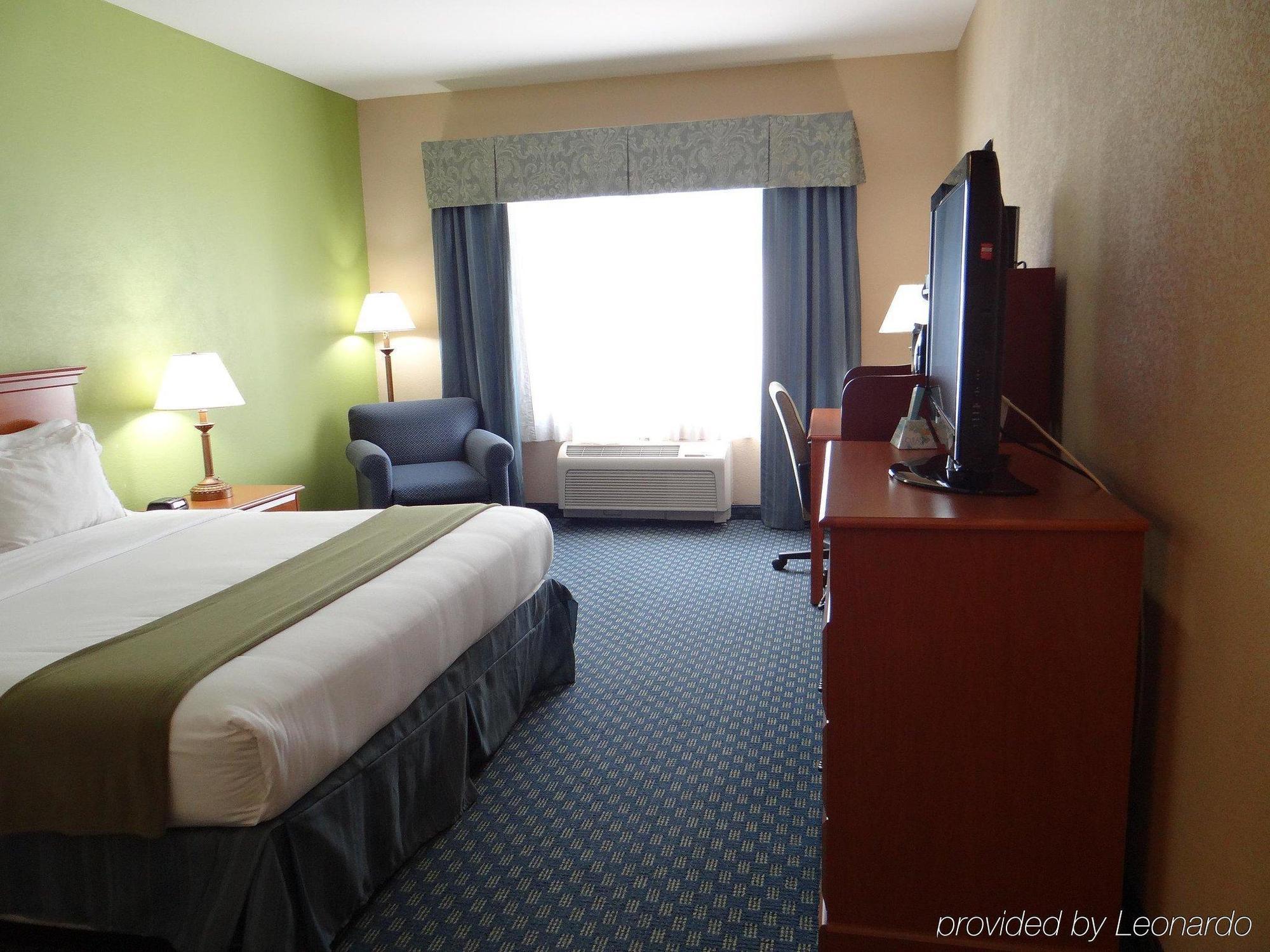 Holiday Inn Express Hotel & Suites Salisbury - Delmar By Ihg Экстерьер фото